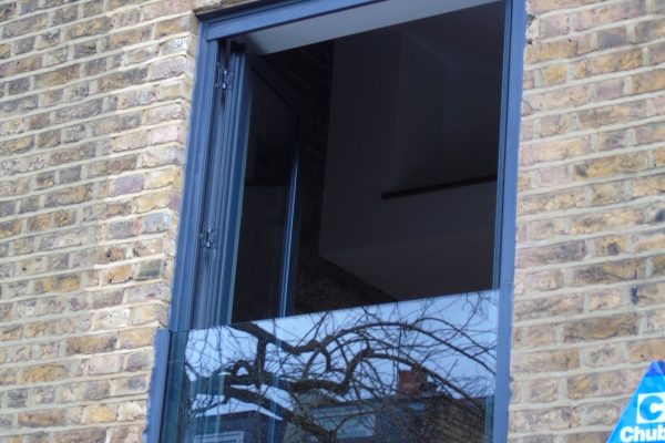 Our virtually frameless glass balustrades are not fixed externally into brick work, allowing for a very clean and tidy finish.